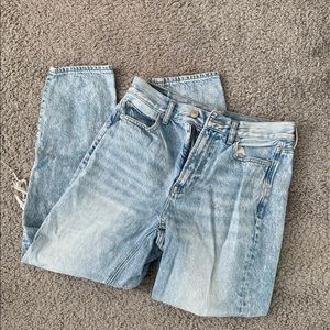 American Eagle Mom Jeans